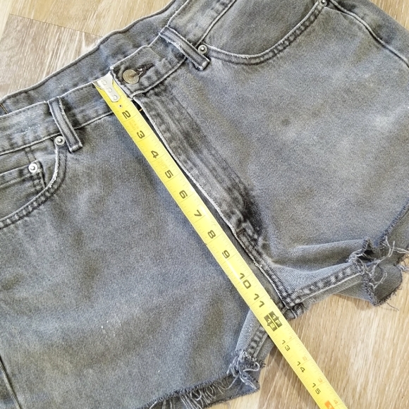 Levi's 505 Denim Jean Cutoff Shorts 10" Rise Black Wash Distressed Frayed - Picture 7 of 13